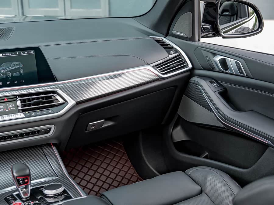 BMW X5 M 2022 #13 BMW X5 M 2022 car image #13