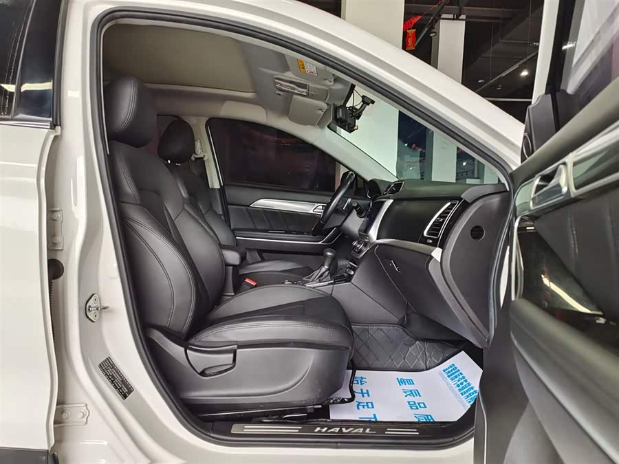 Haval H6 Coupe 2017 car image #13