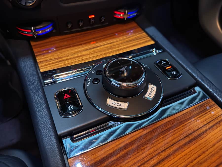 Rolls-Royce Wraith 2015 car image #13