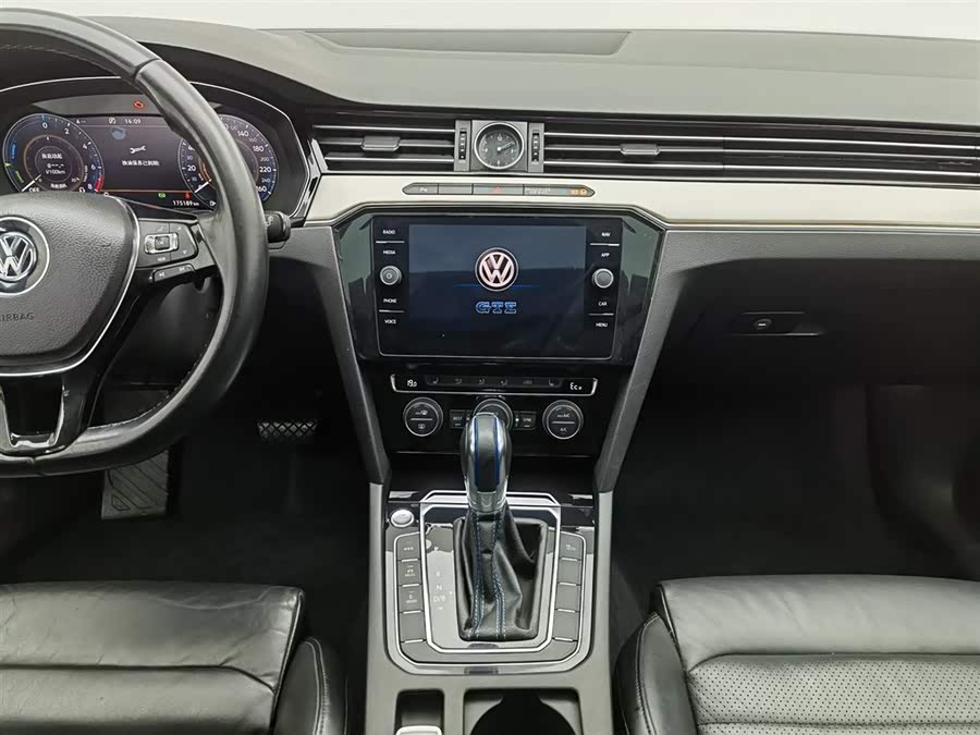 Volkswagen Variant New Energy 2019 صورة سيارة #13