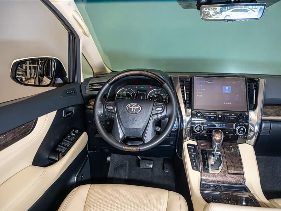 丰田 威尔法 2023 汽车图片 #13