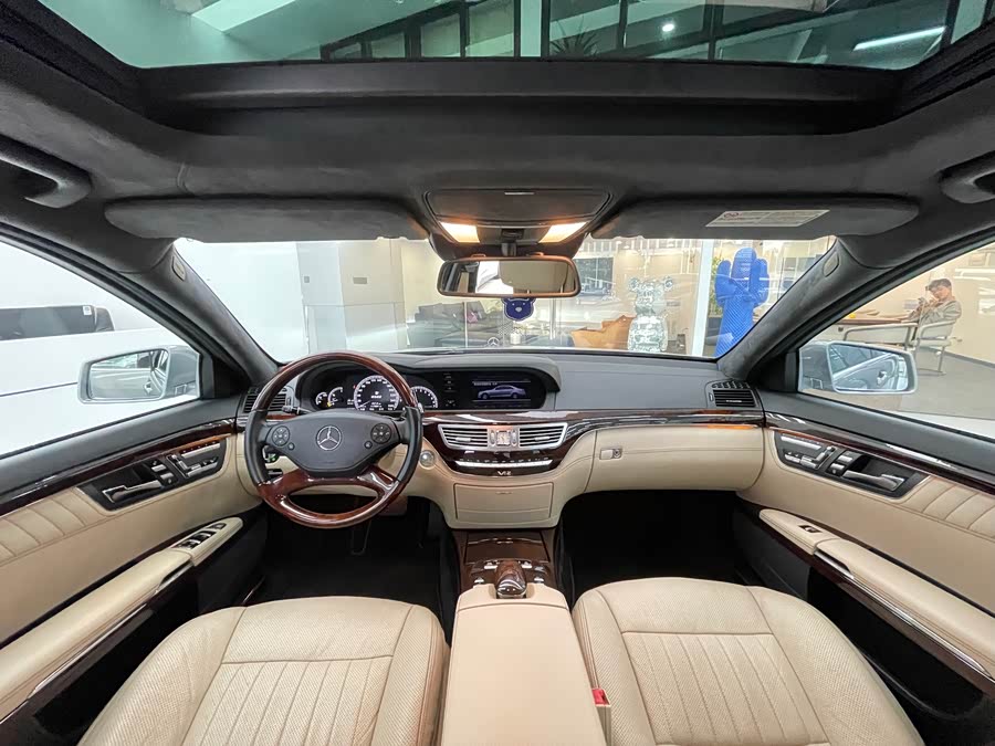 Mercedes-Benz S Class 2015 immagine di auto #13