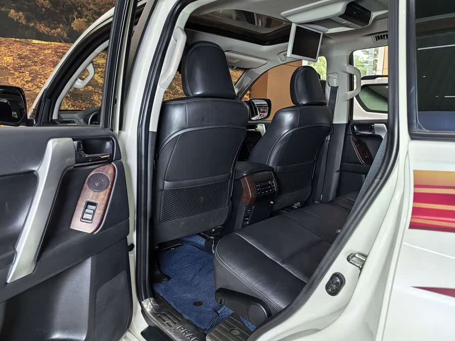 Toyota Land Cruiser Prado 2017 #13 Toyota Land Cruiser Prado 2017 car image #13