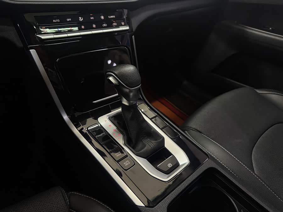 起亚 起亚K3 2022 汽车图片 #13