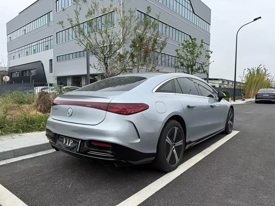 Mercedes-Benz EQS Class 2023 #13 Mercedes-Benz EQS Class 2023 car image #13