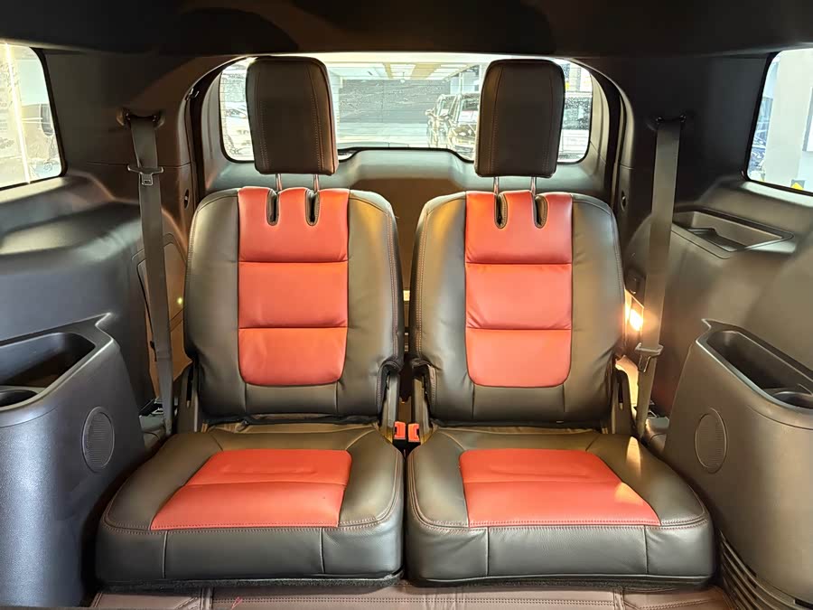 Ford Explorer (Imported) 2016 #13 Ford Explorer (Imported) 2016 car image #13