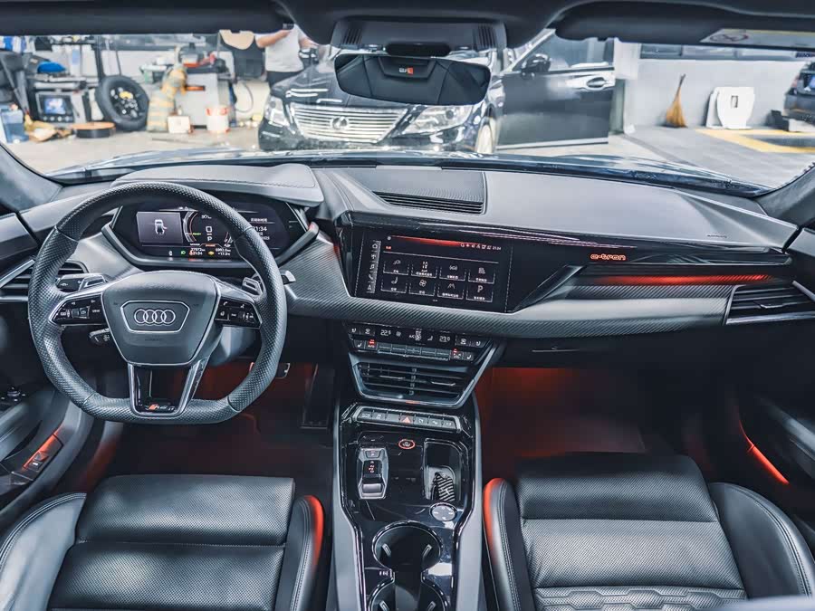 Audi RS e-tron GT 2023 car image #13