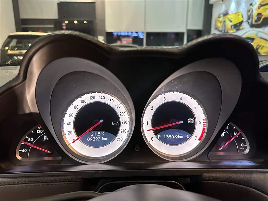 Mercedes-Benz SL Class 2012 car image #13