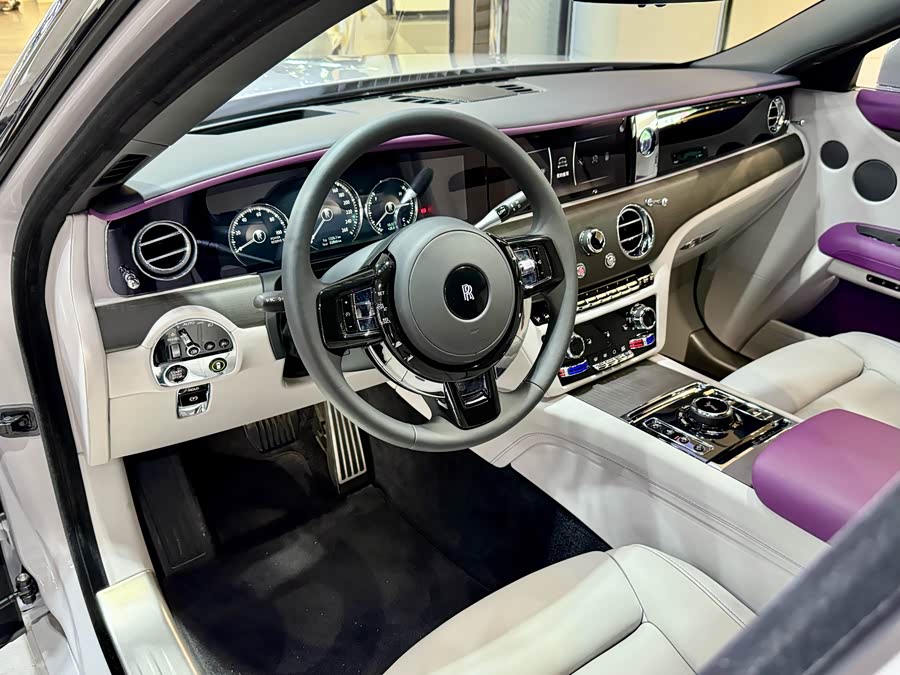 劳斯莱斯 古思特 2023 汽车图片 #13