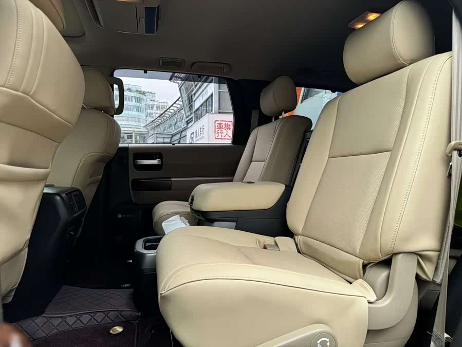 Toyota Sequoia 2010 #13 Toyota Sequoia 2010 immagine di auto #13