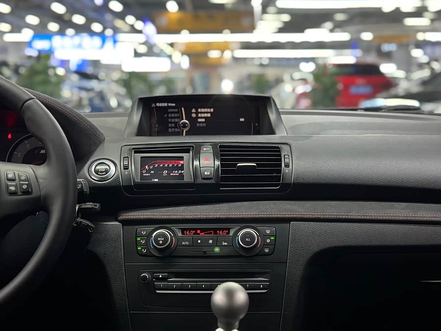 BMW 1 Series M 2013 car image #13