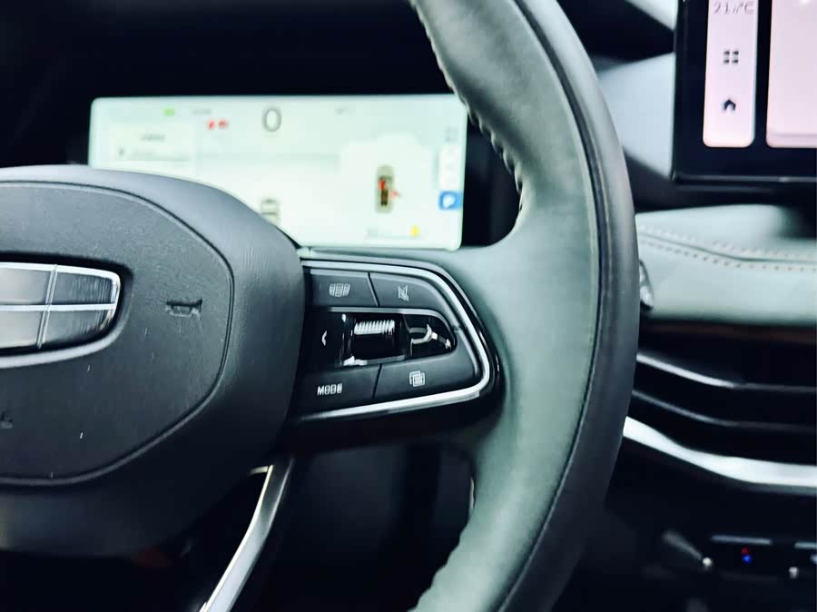 GEELY Okavango L 2023 car image #13