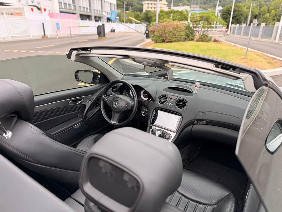 Mercedes-Benz SL Class 2012 car image #13