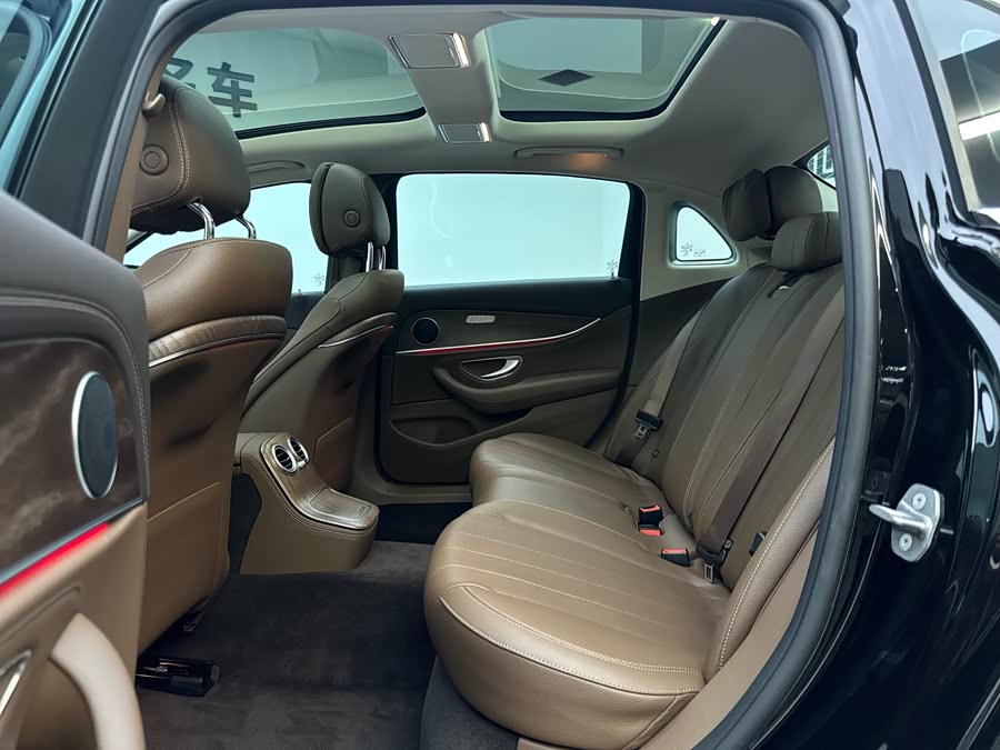 Mercedes-Benz E Class New Energy 2022 car image #13