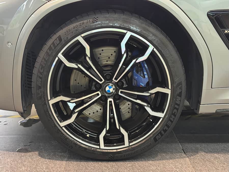 BMW X4 M 2019 #13 BMW X4 M 2019 car image #13