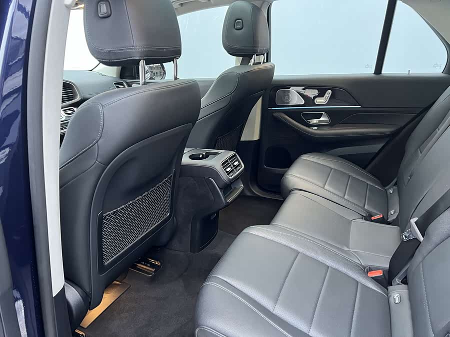 Mercedes-Benz GLE Class 2021 car image #13