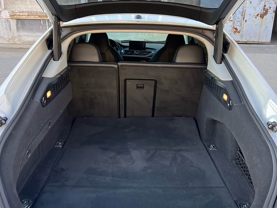 Audi S7 2013 car image #13