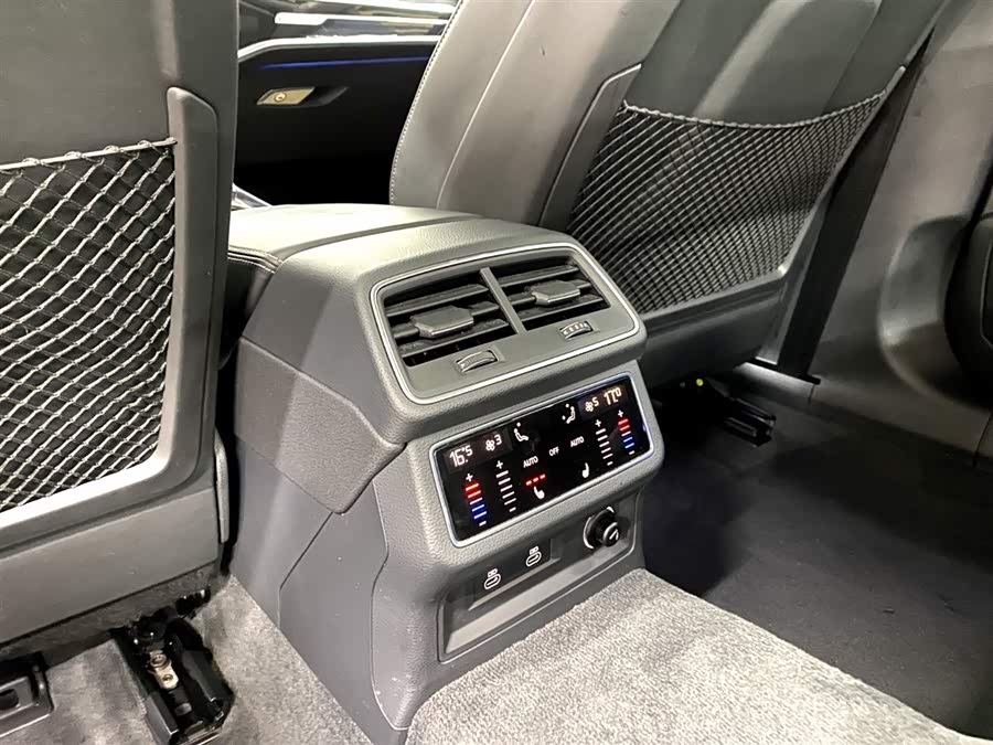 Audi A7L 2023 immagine di auto #13