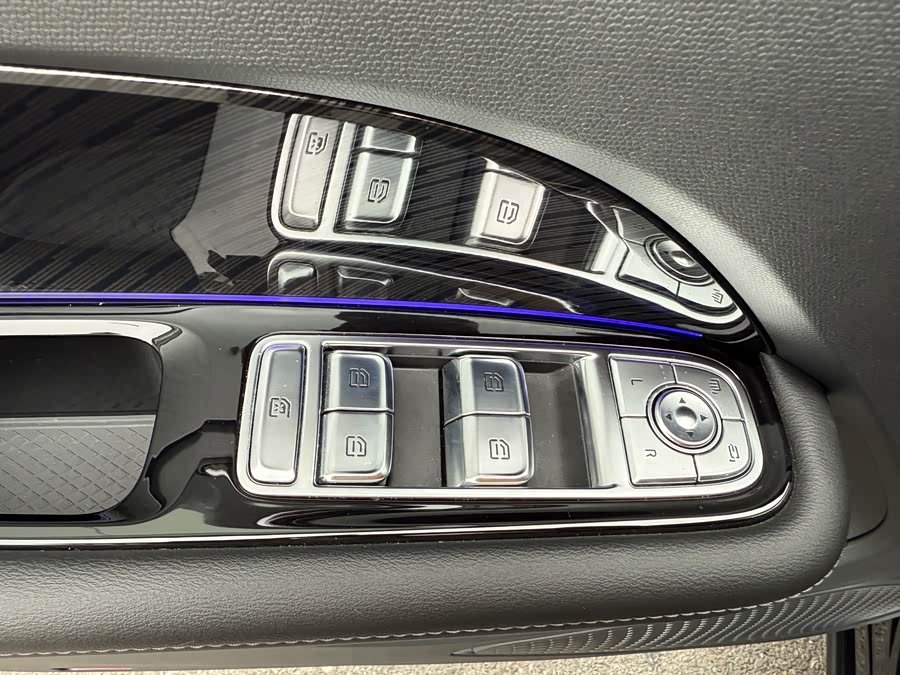 HongQi HS3 2024 #13 HongQi HS3 2024 car image #13