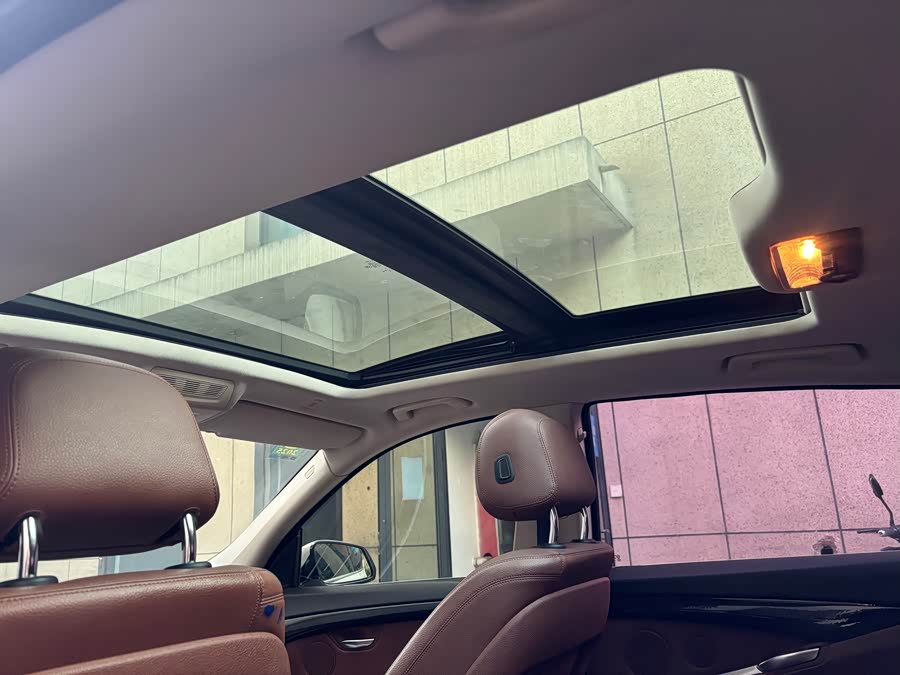 BMW 5 Series GT 2015 imagen de coche #13