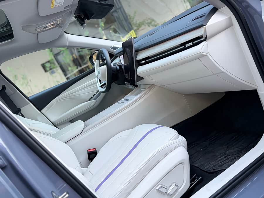 GEELY 2023 #13 GEELY 2023 car image #13