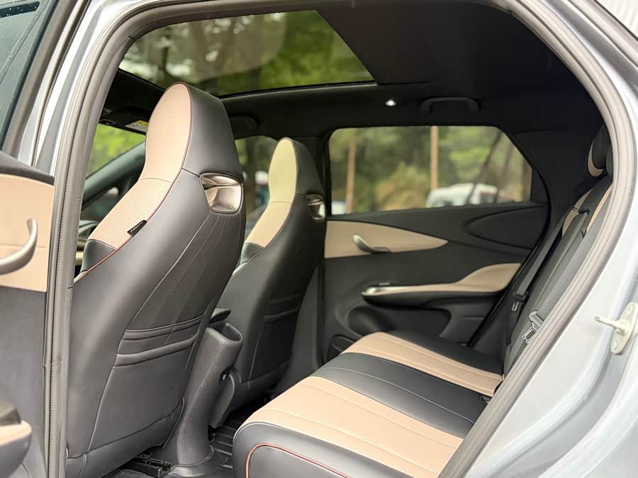 BYD Dolphin 2023 car image #13