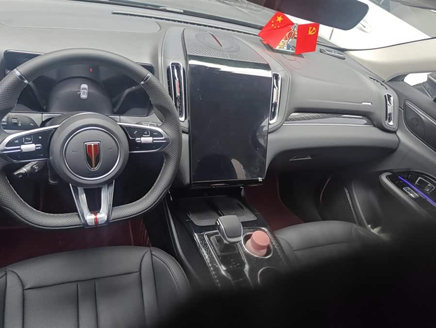 HongQi HS3 2025 car image #13