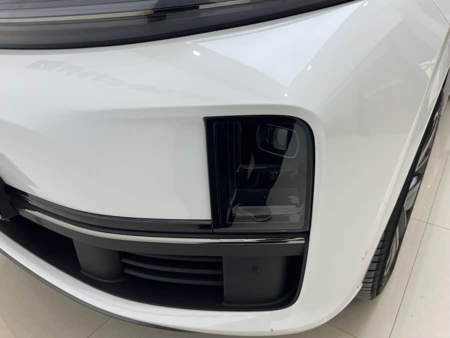Li L7 2023 car image #13