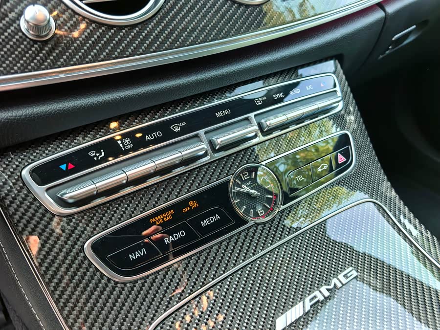 Mercedes-Benz E AMG 2020 صورة سيارة #13