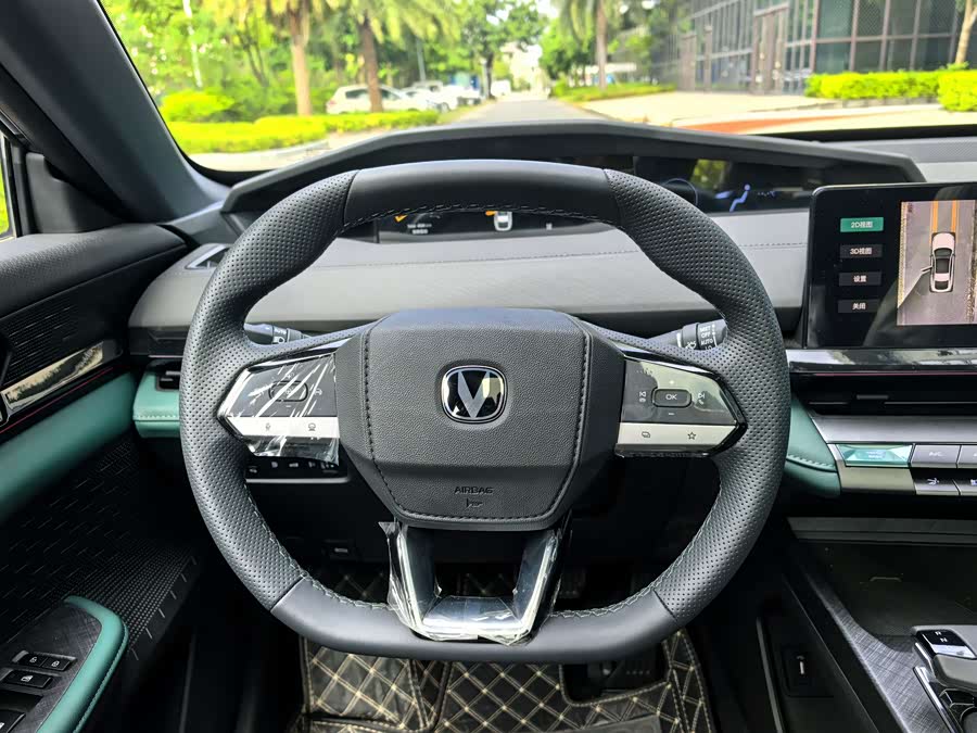 Changan UNI-V iDD 2025 #13 Changan UNI-V iDD 2025 car image #13