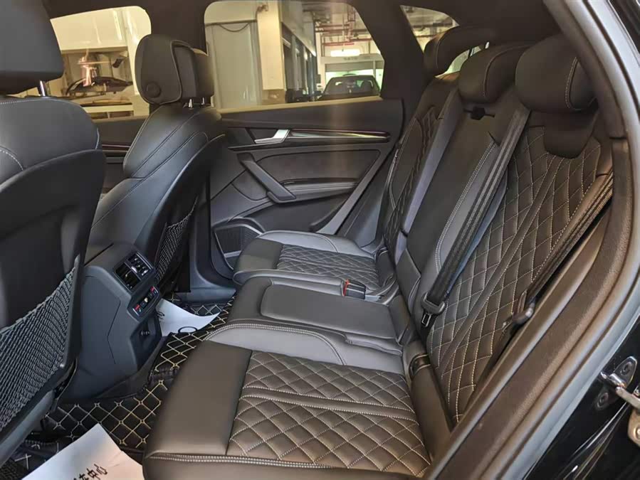 Audi SQ5 2023 imagem de carro #13