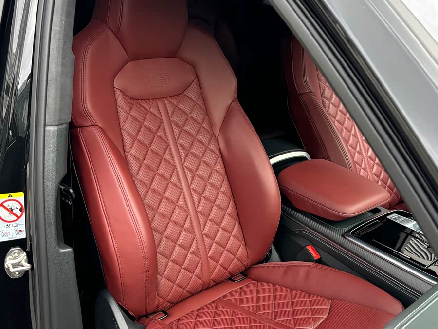 Audi SQ7 2024 изображение автомобиля #13