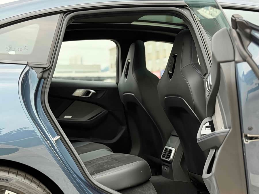 BMW M235L 2025 car image #13