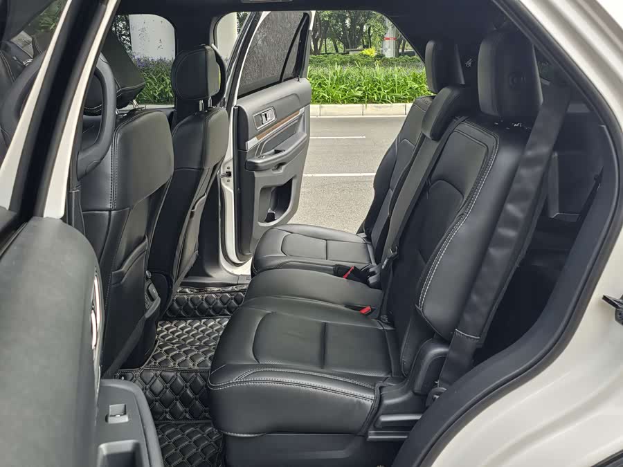 Ford Explorer (Imported) 2018 #13 Ford Explorer (Imported) 2018 car image #13