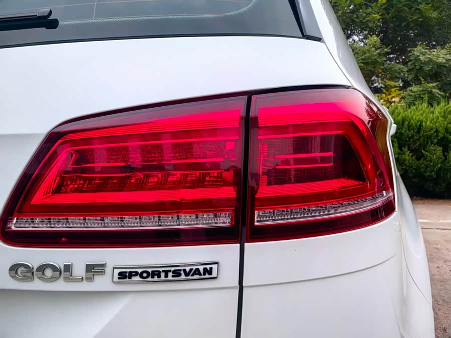 Volkswagen Golf Sportsvan 2018 image de voiture #13