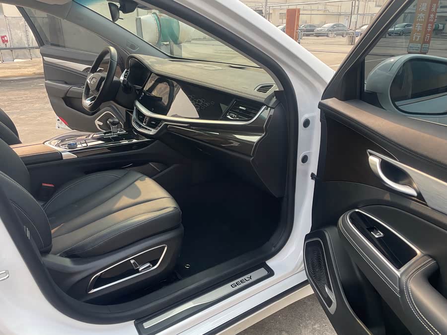 GEELY Ulion New Energy 2021 #13 GEELY Ulion New Energy 2021 car image #13