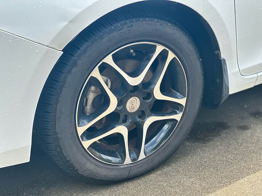 BYD G5 2017 immagine di auto #13