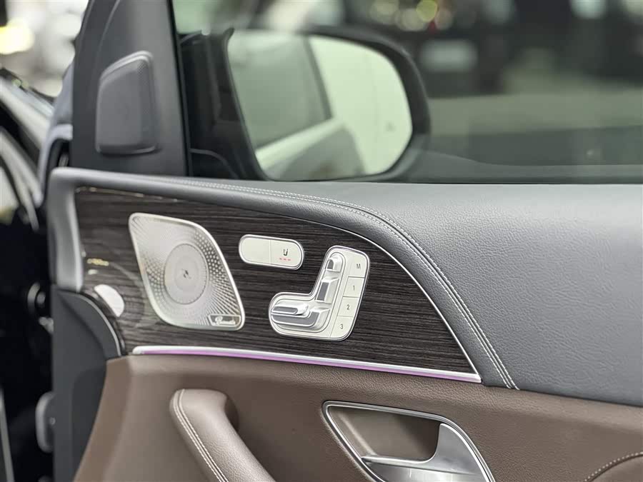 Mercedes-Benz GLS Class 2023 #13 Mercedes-Benz GLS Class 2023 car image #13