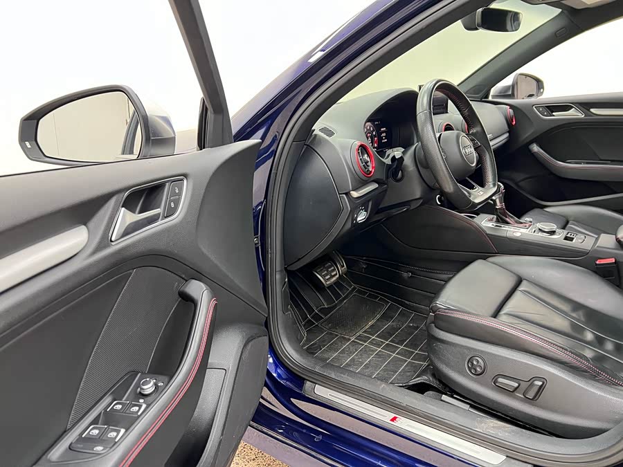 Audi S3 2019 imagen de coche #13