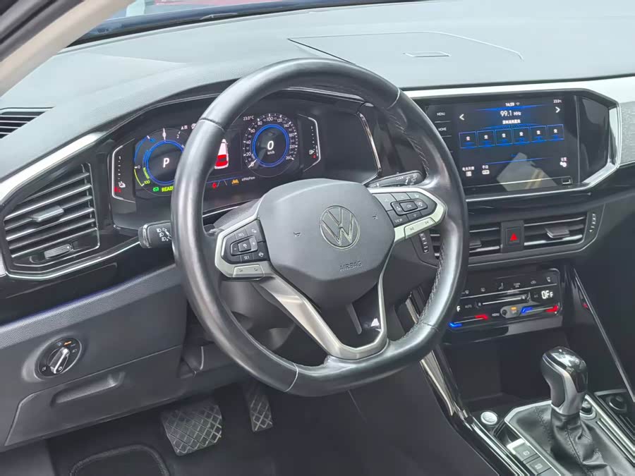 Volkswagen Tayron GTE 2020 car image #13