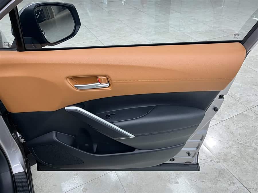 Toyota Corolla Cross 2022 immagine di auto #13