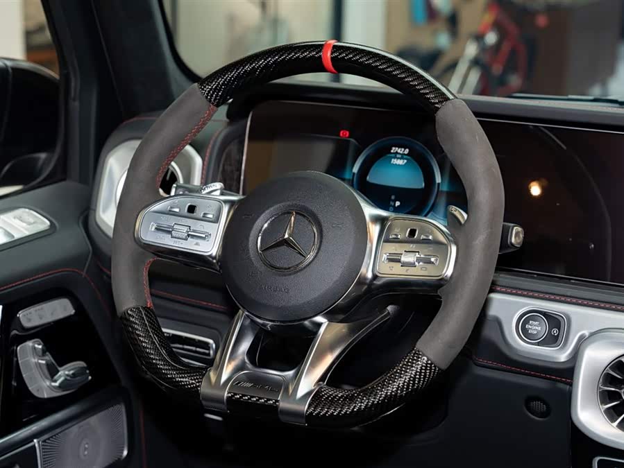 Mercedes-Benz 2024 car image #13