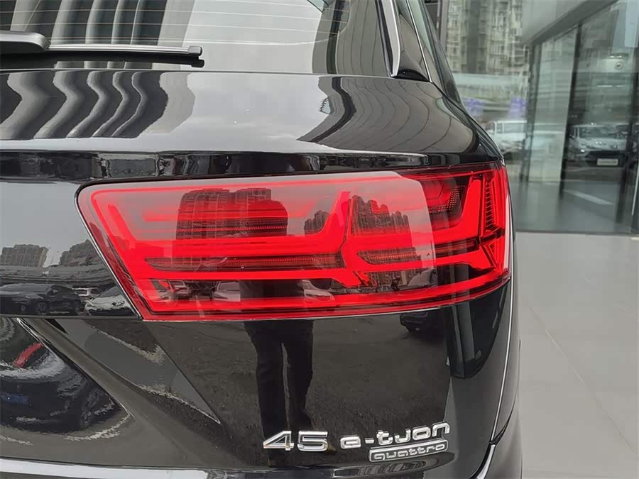 Audi Q7 New Energy 2017 #13 Audi Q7 New Energy 2017 car image #13