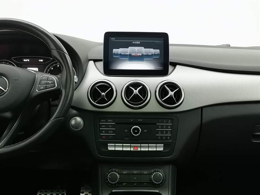 Mercedes-Benz B Class 2017 car image #13