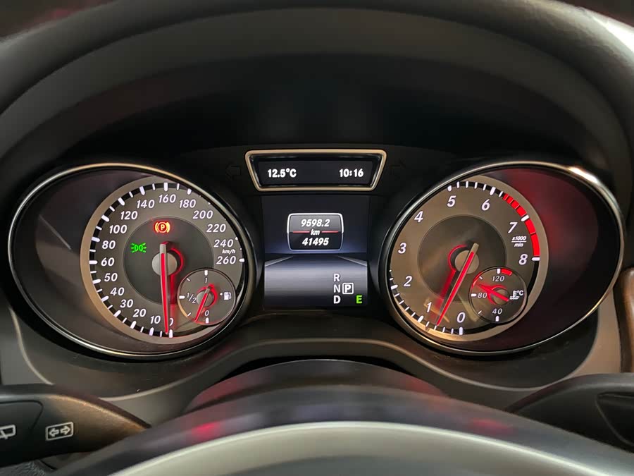 Mercedes-Benz GLA Class (Imported) 2015 #13 Mercedes-Benz GLA Class (Imported) 2015 car image #13