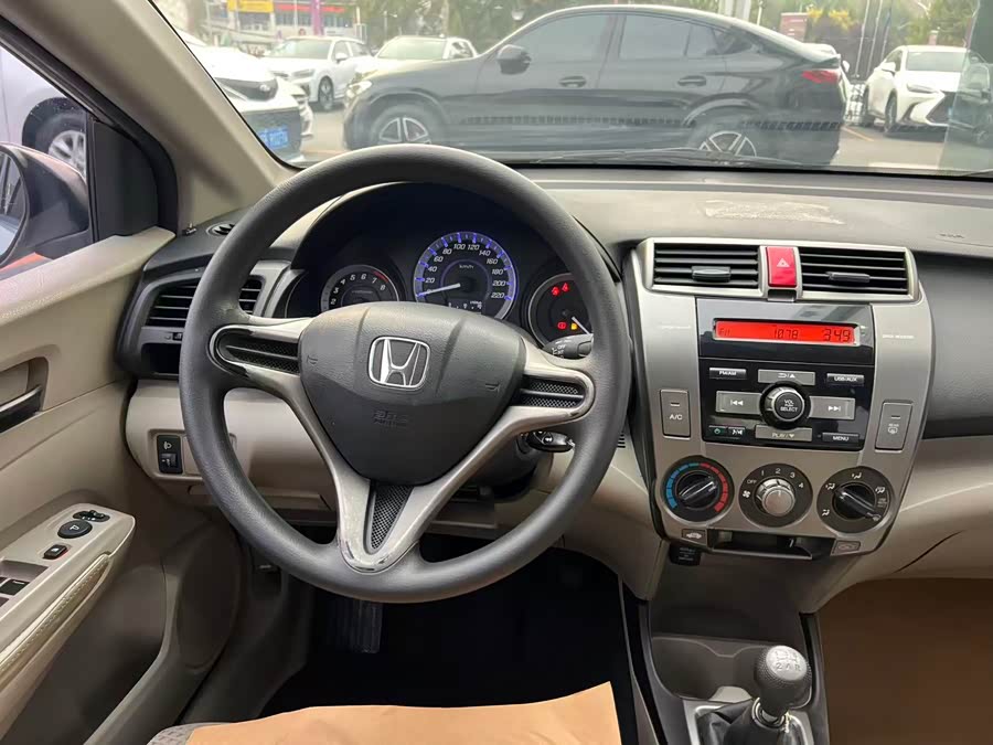 Honda City Classic 2013 car image #13