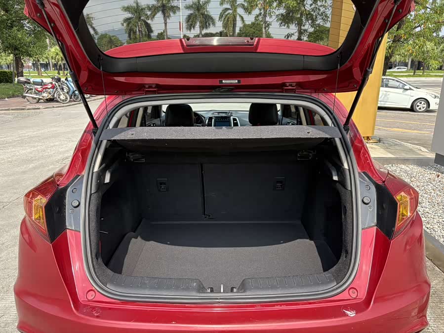 Changan Eado XT 2015 изображение автомобиля #13