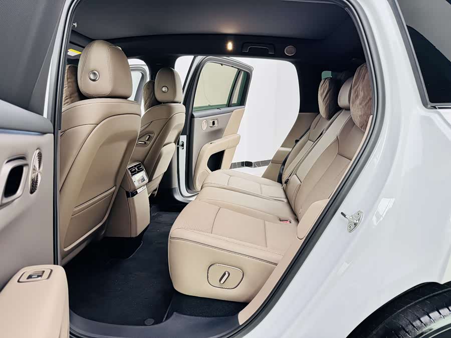 理想汽车 理想i6 2025 汽车图片 #13