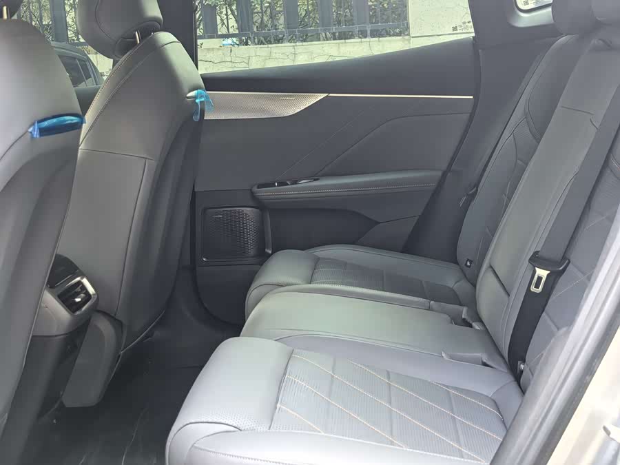 Deepal S05 2025 car image #13