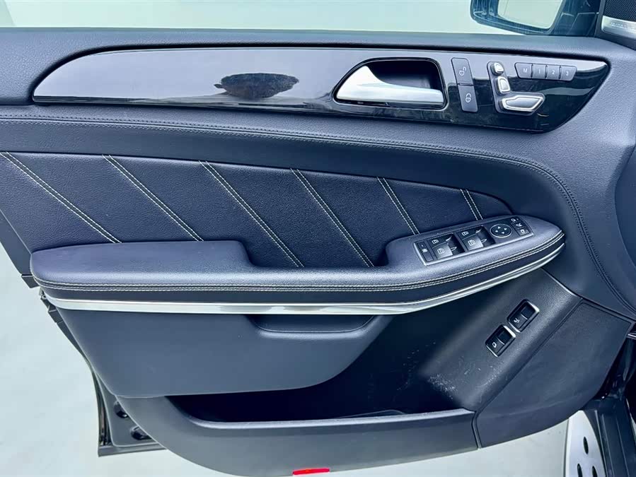 奔驰 奔驰GLS AMG 2018 汽车图片 #13